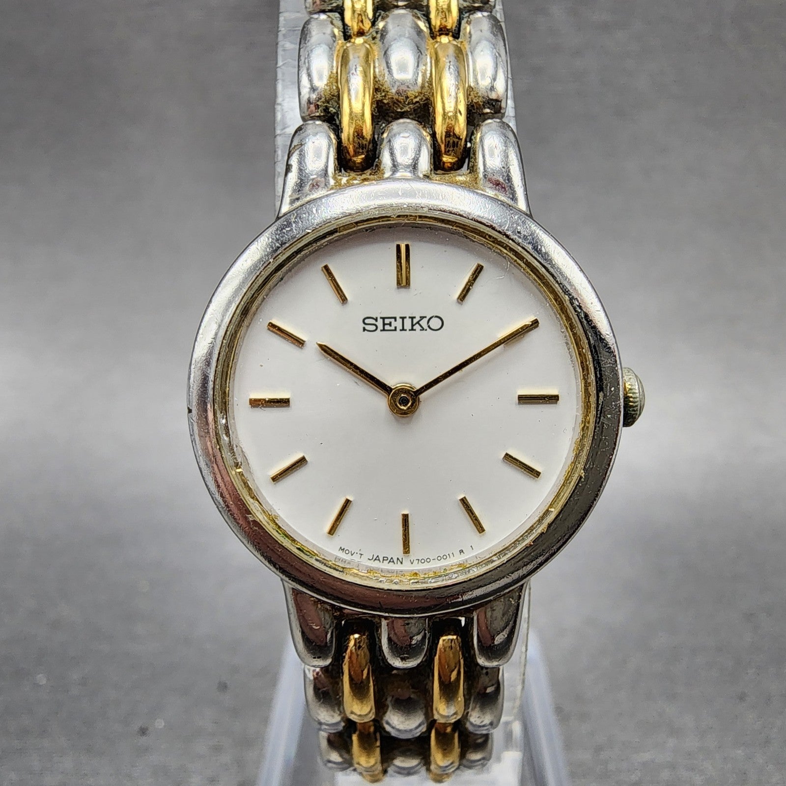 Seiko Watch Women 24mm Silver Dial Two Tone Round V7006379 New Battery0