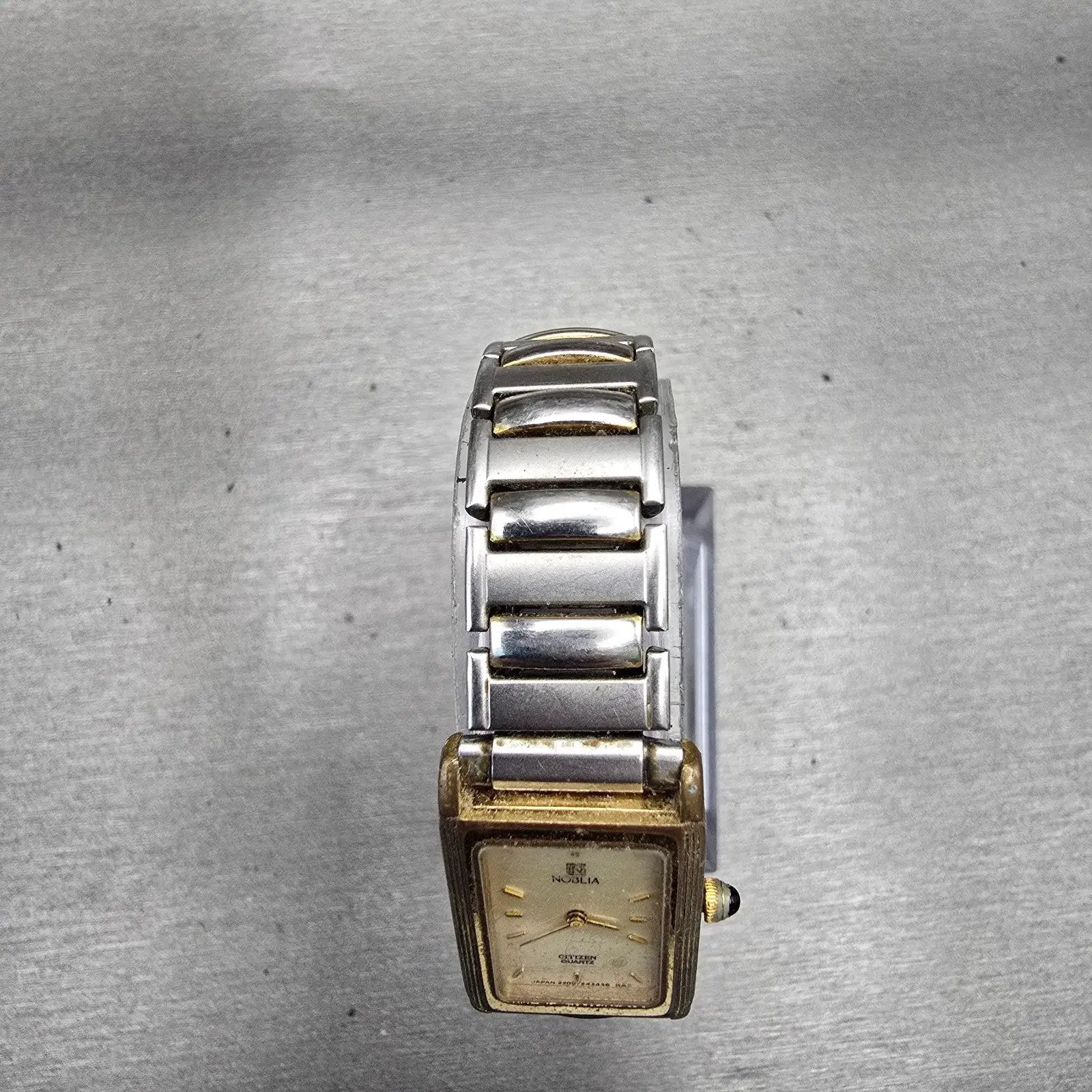 Citizen Nobila Watch Women 17mm Cream Dial Gold Tone 2200-Y53911 New Battery VTG4