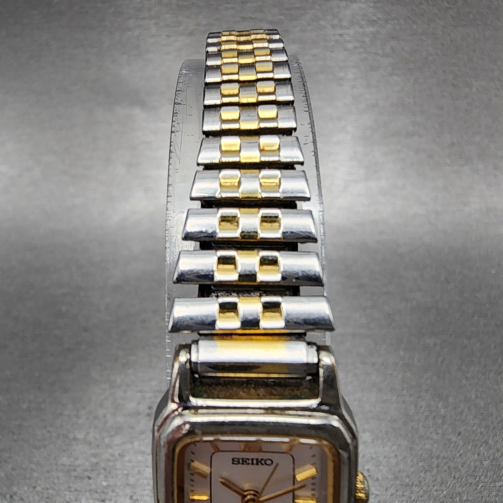 VTG Seiko Tank Watch Women 18mm White Dial Two Tone Rectangle V4015720 New Batt4