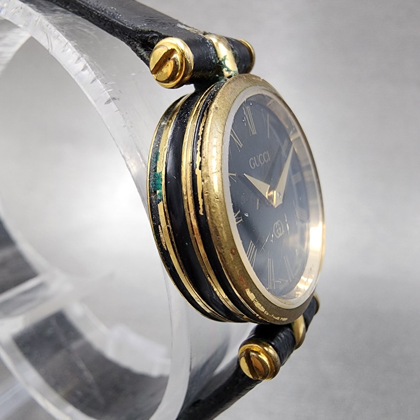 Gucci 2000L Watch Women 22mm Black Dial Gold Plated Round New Battery