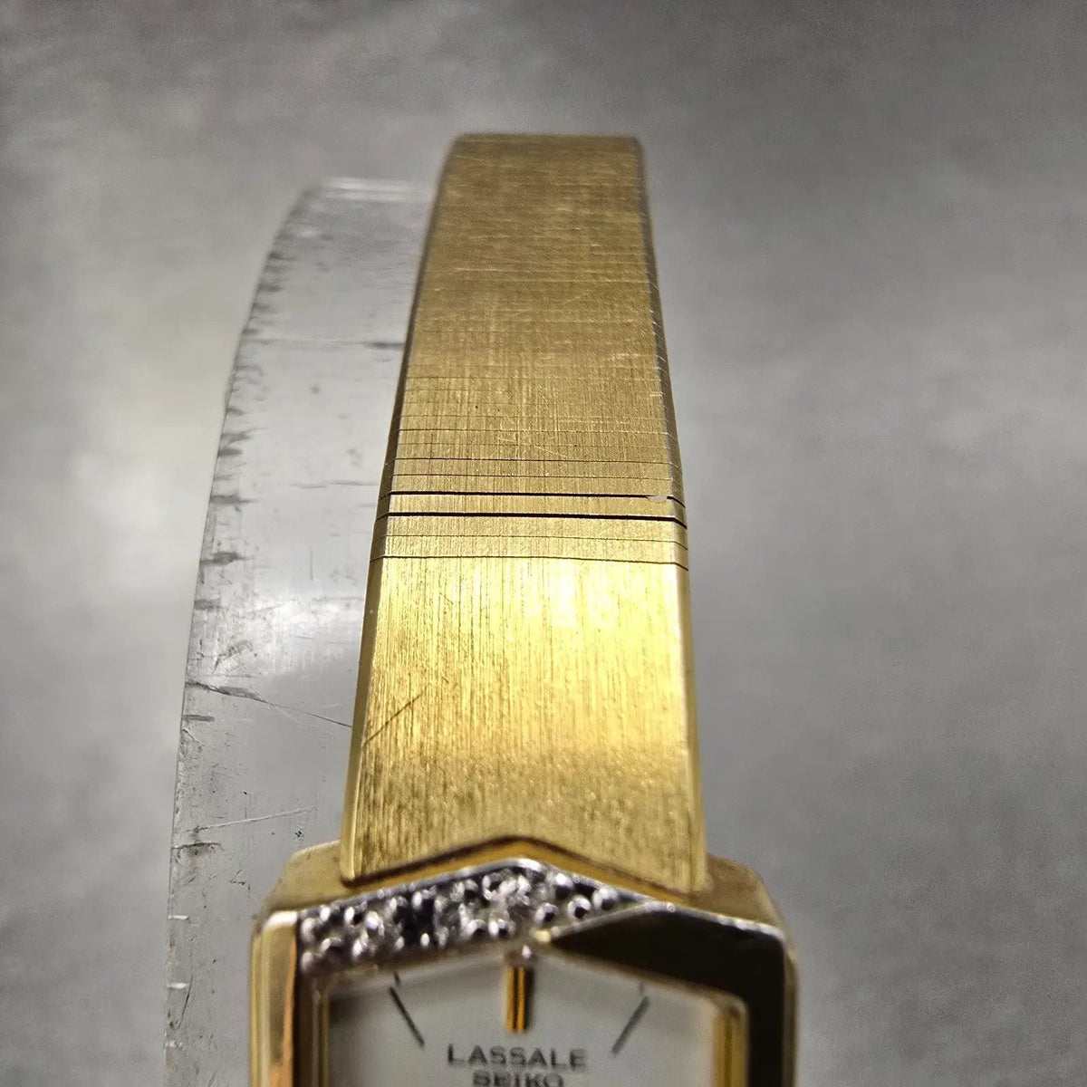 Seiko Lassale Watch Women 13mm White Dial Gold Hexagon Diamond 1E50-5039 PARTS5