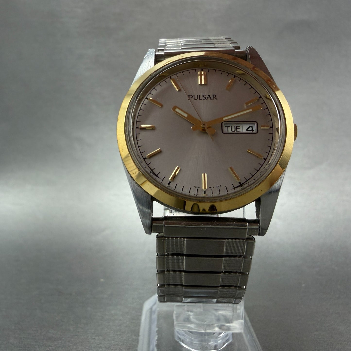 Seiko Pulsar Watch Men 35mm Silver Dial Two Tone Daydate VX33-0AB0 New Battery5