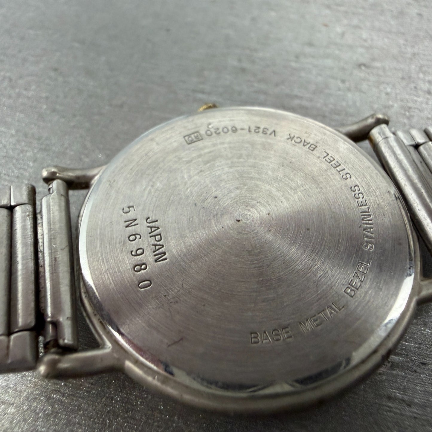 Seiko Toyota Watch Men 31mm Silver Dial Two Tone Round V321-6020 New Battery9