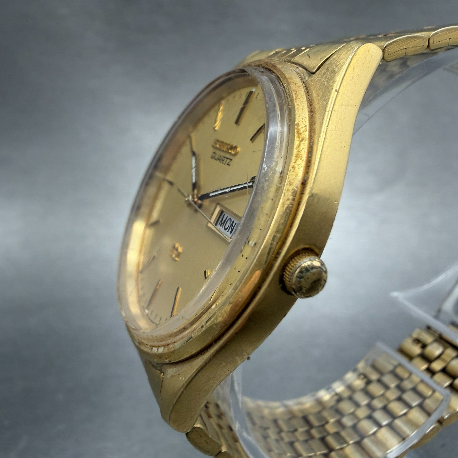 Seiko SQ Watch Men 35mm Gold Dial Gold Tone Daydate Round 5Y23-8040 New BatteryP2
