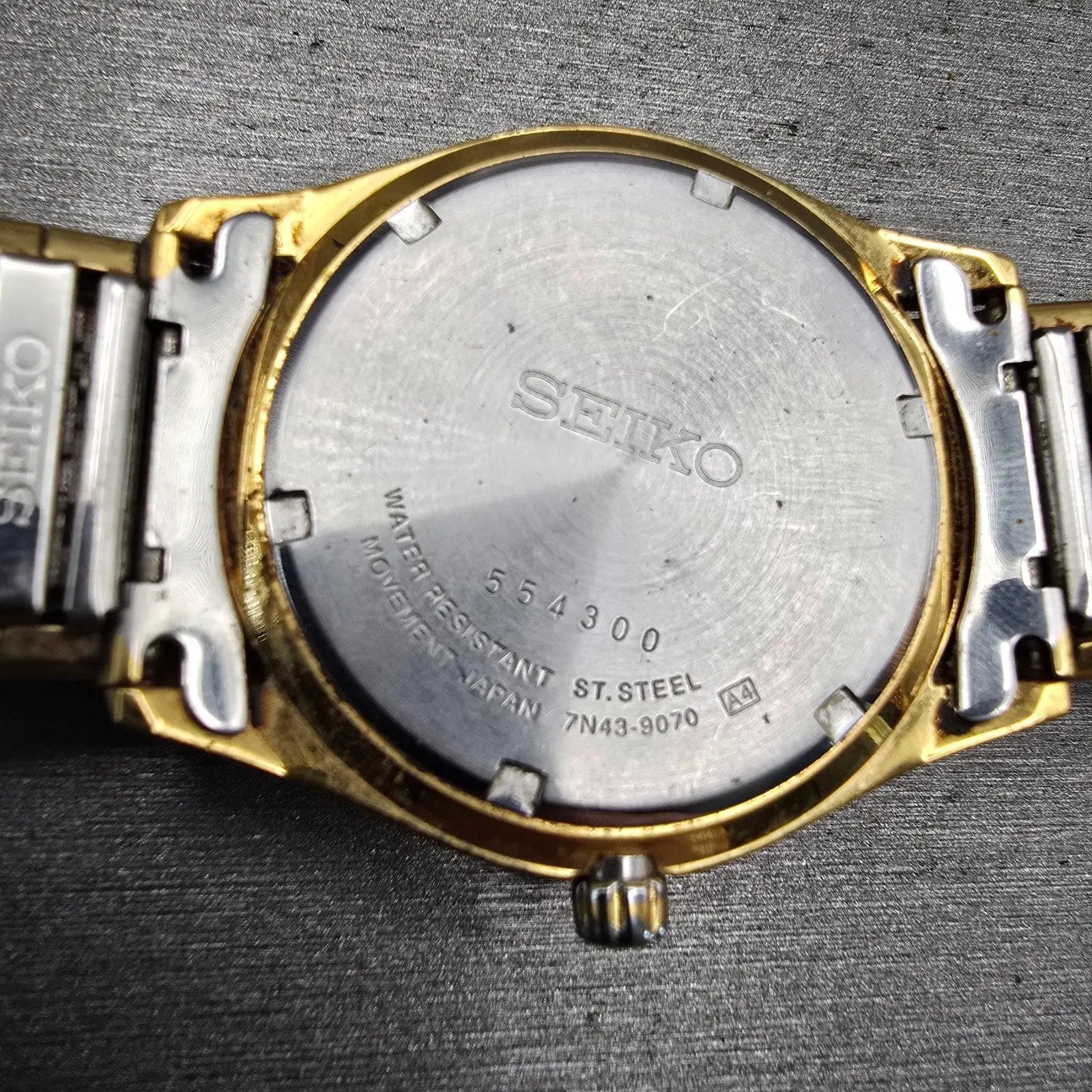 Seiko Watch Men 37mm Gold Dial Gold Tone Daydate Round 7N43-9070 New Battery VTG10