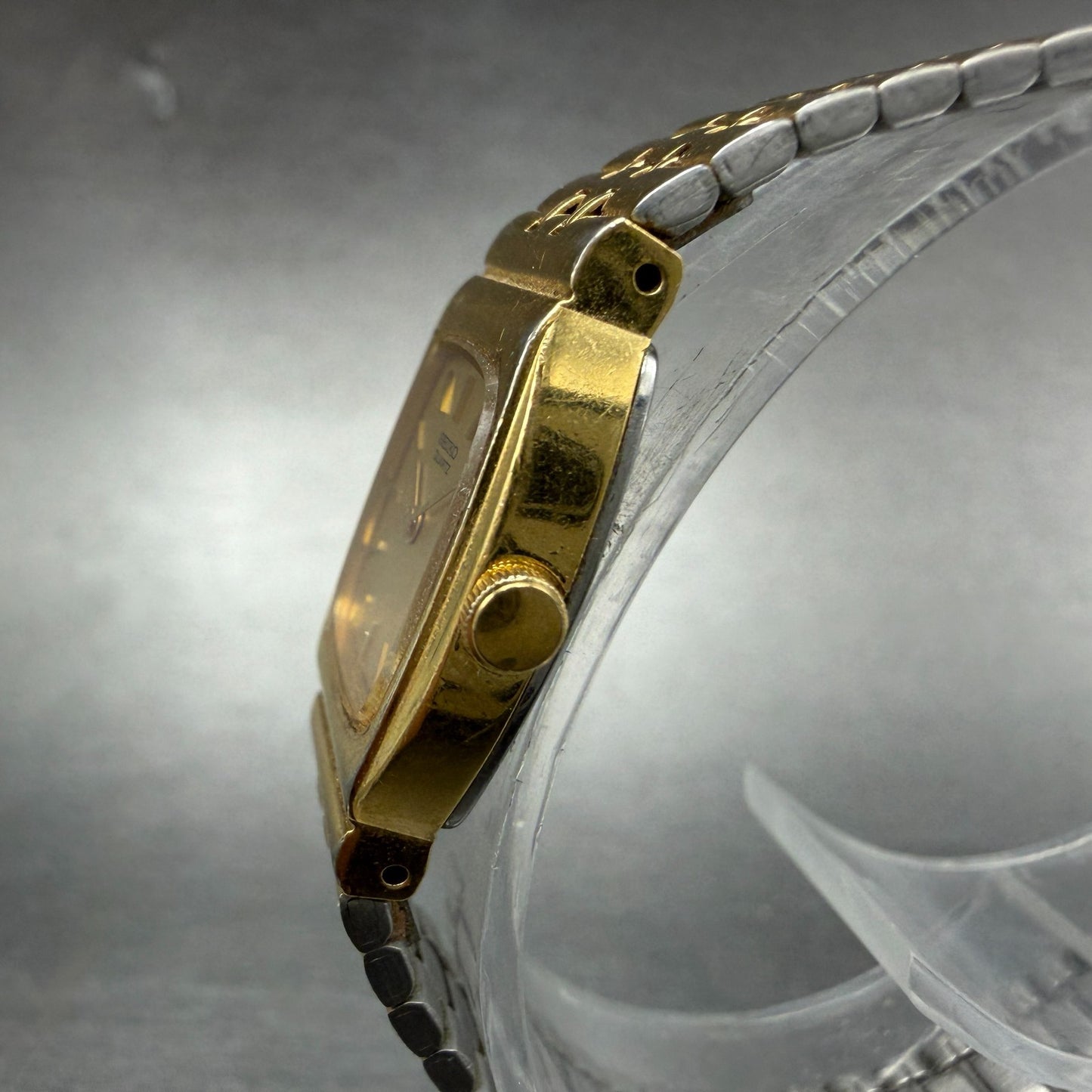 Seiko Tank Watch Women 16mm Champagne Dial Gold Tone 2C20-5969 New Battery2