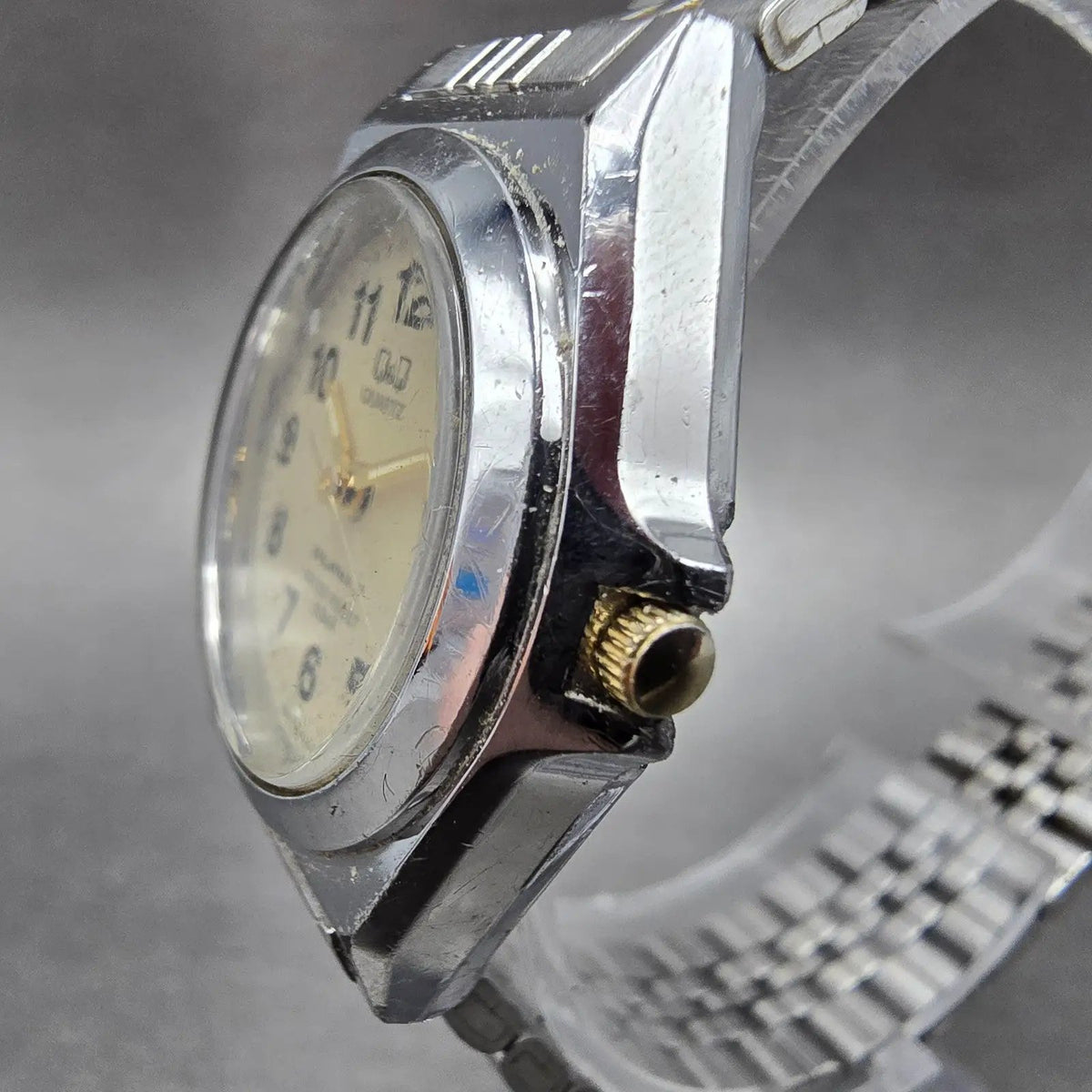 Citizen Q&Q Solarmate Watch Women 27mm Cream Dial Silver Round EL31 Works2