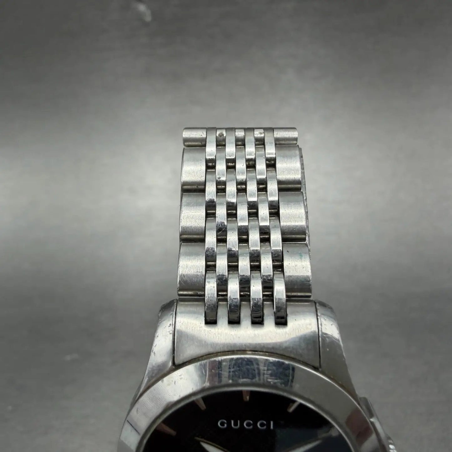 Gucci Watch Women Black Dial Stainless Steel Date Round 126.5 New Battery4