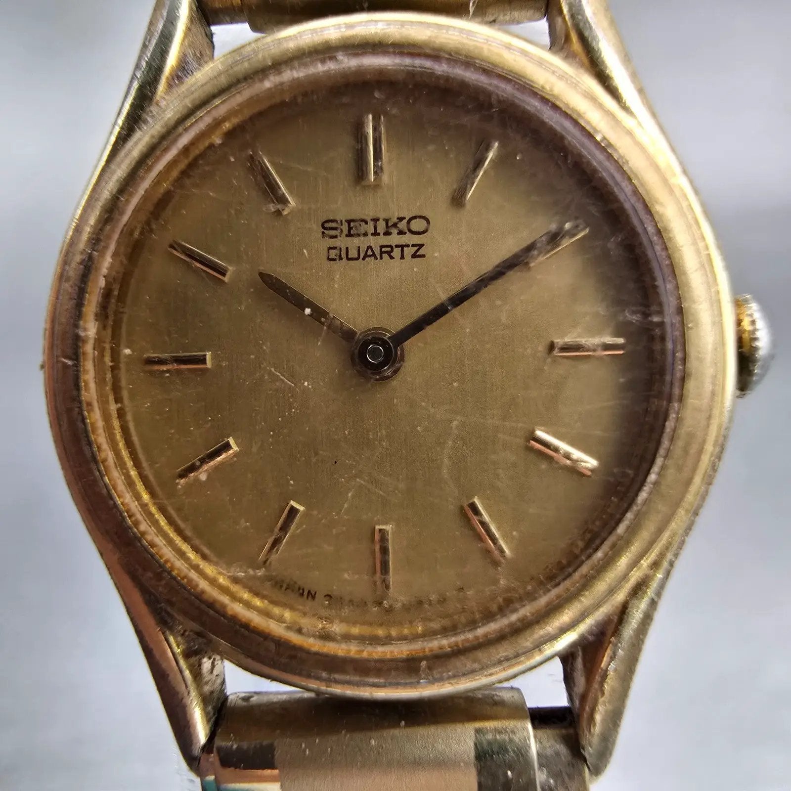 Seiko Watch Women 19mm Gold Dial Gold Tone Round 2P20-0080 New Battery Vintage1