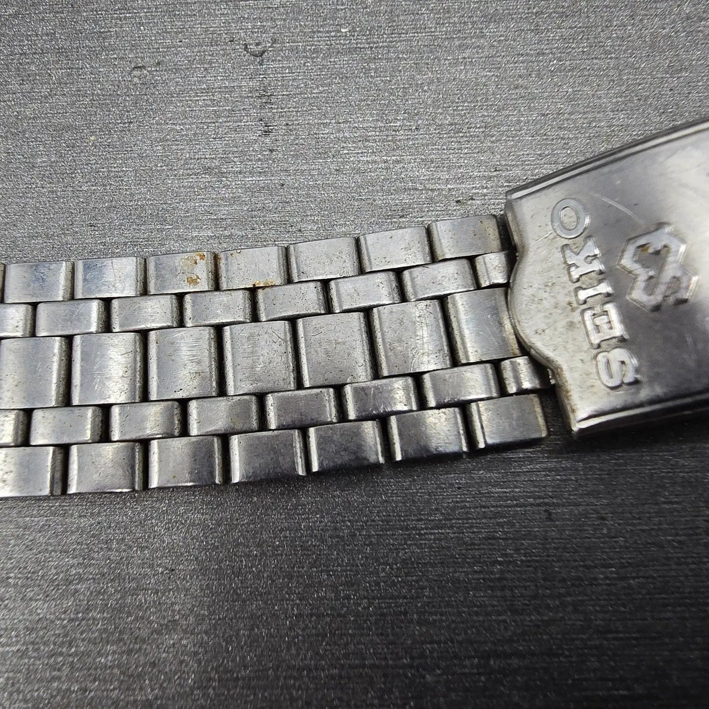 Seiko SQ Bracelet 20mm Stainless Steel Silver Tone Tri Folding Clasp VTG 610502