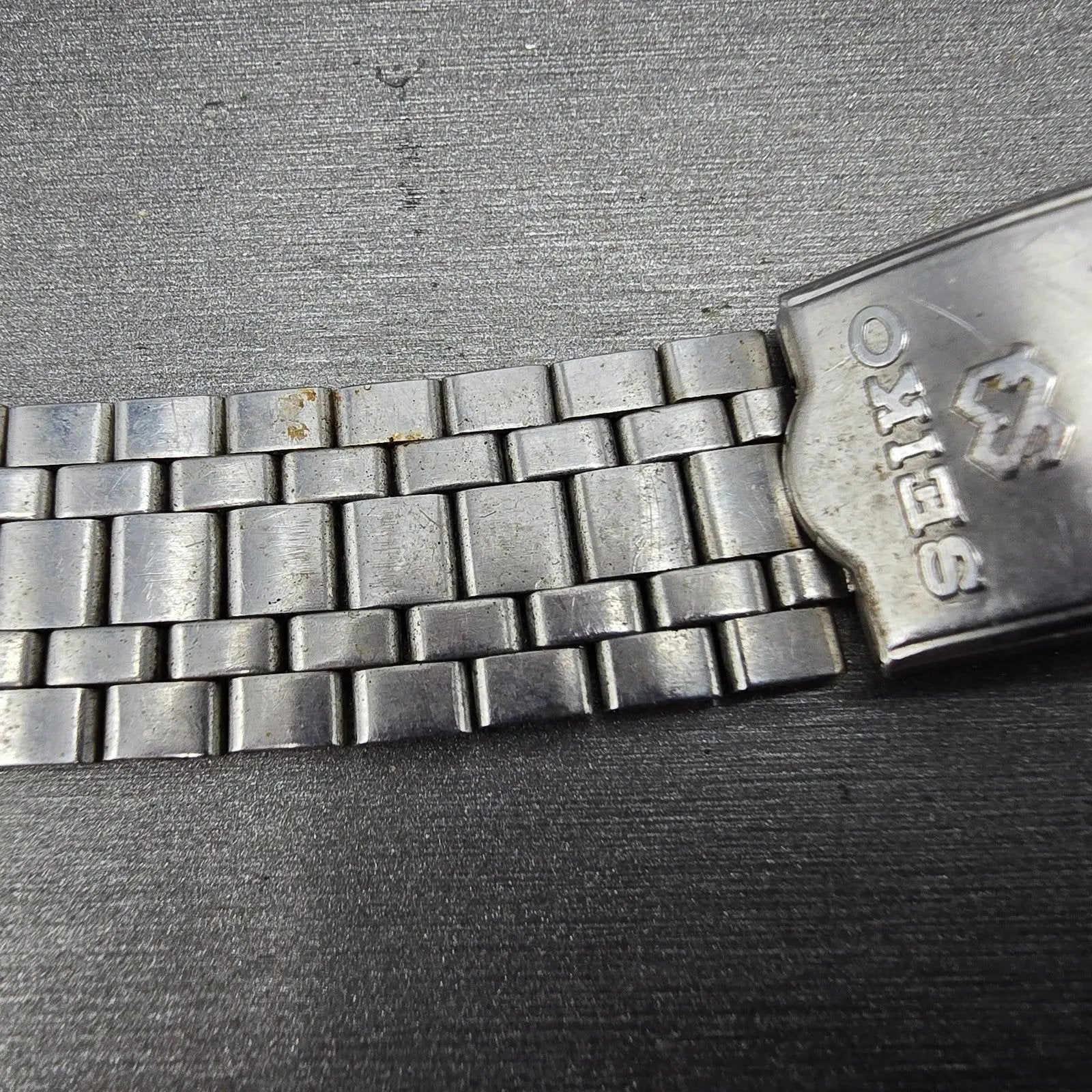 Seiko SQ Bracelet 20mm Stainless Steel Silver Tone Tri Folding Clasp VTG 610502