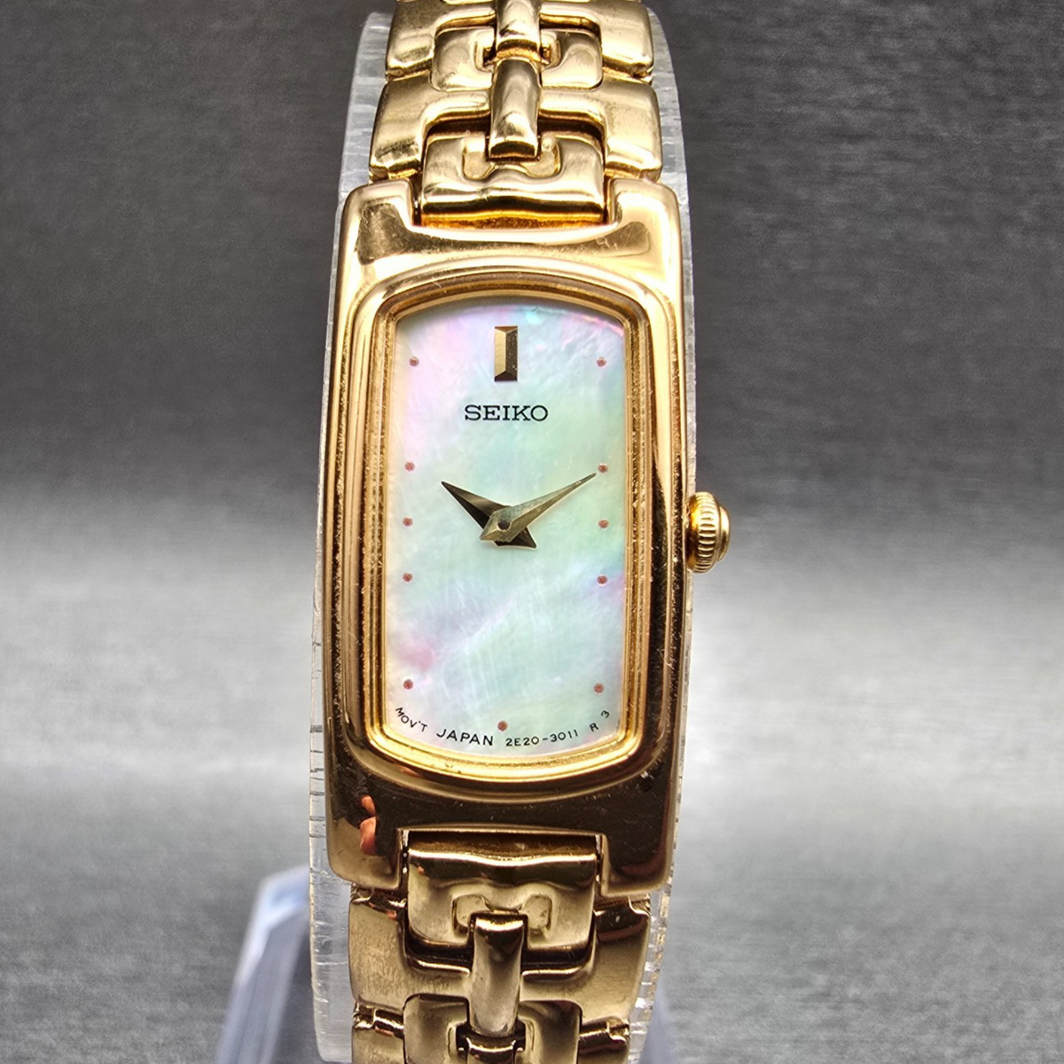 Seiko Tank Watch Women 13mm MOP Dial Gold Tone Rectangle 2E20-7279 New Battery0