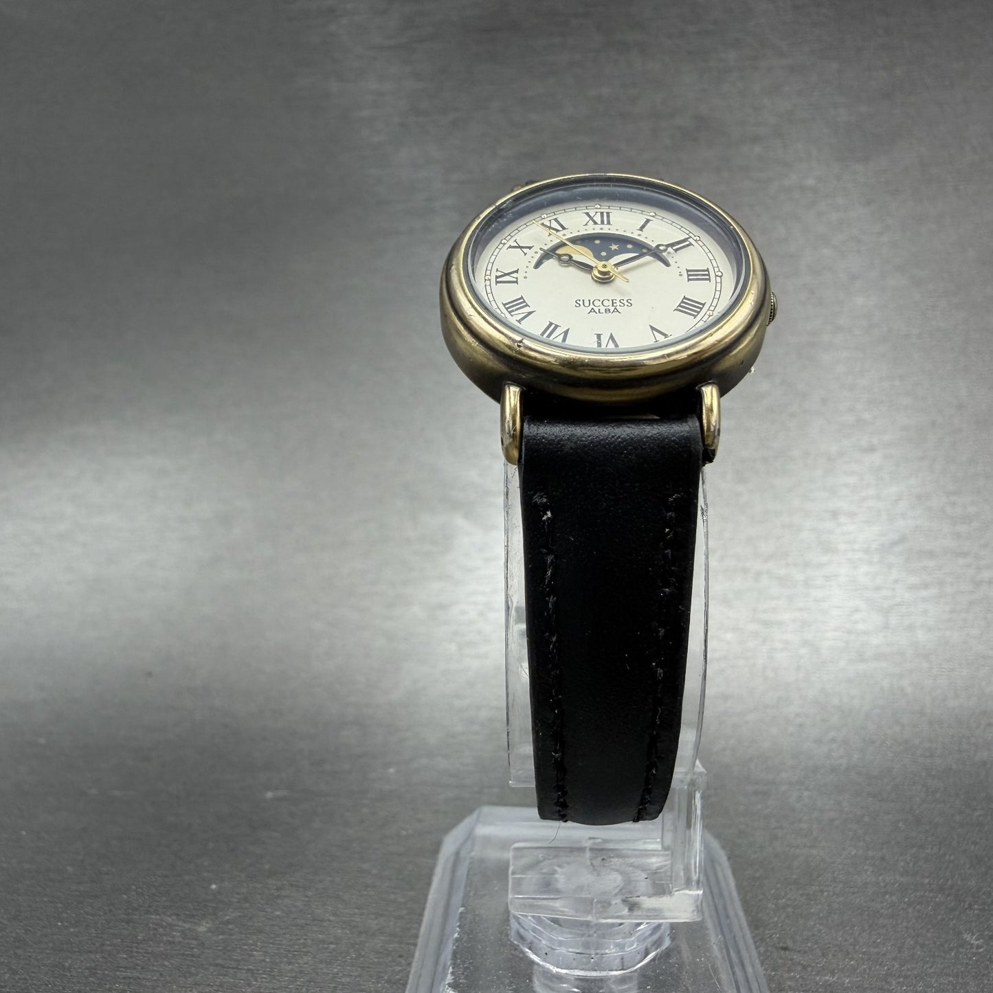 Seiko Alba Success Moon Phase Watch Women 25mm White Dial Brass Tone New Battery5