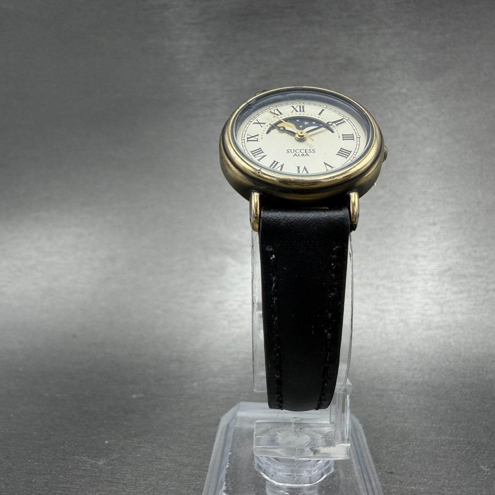 Seiko Alba Success Moon Phase Watch Women 25mm White Dial Brass Tone New Battery5