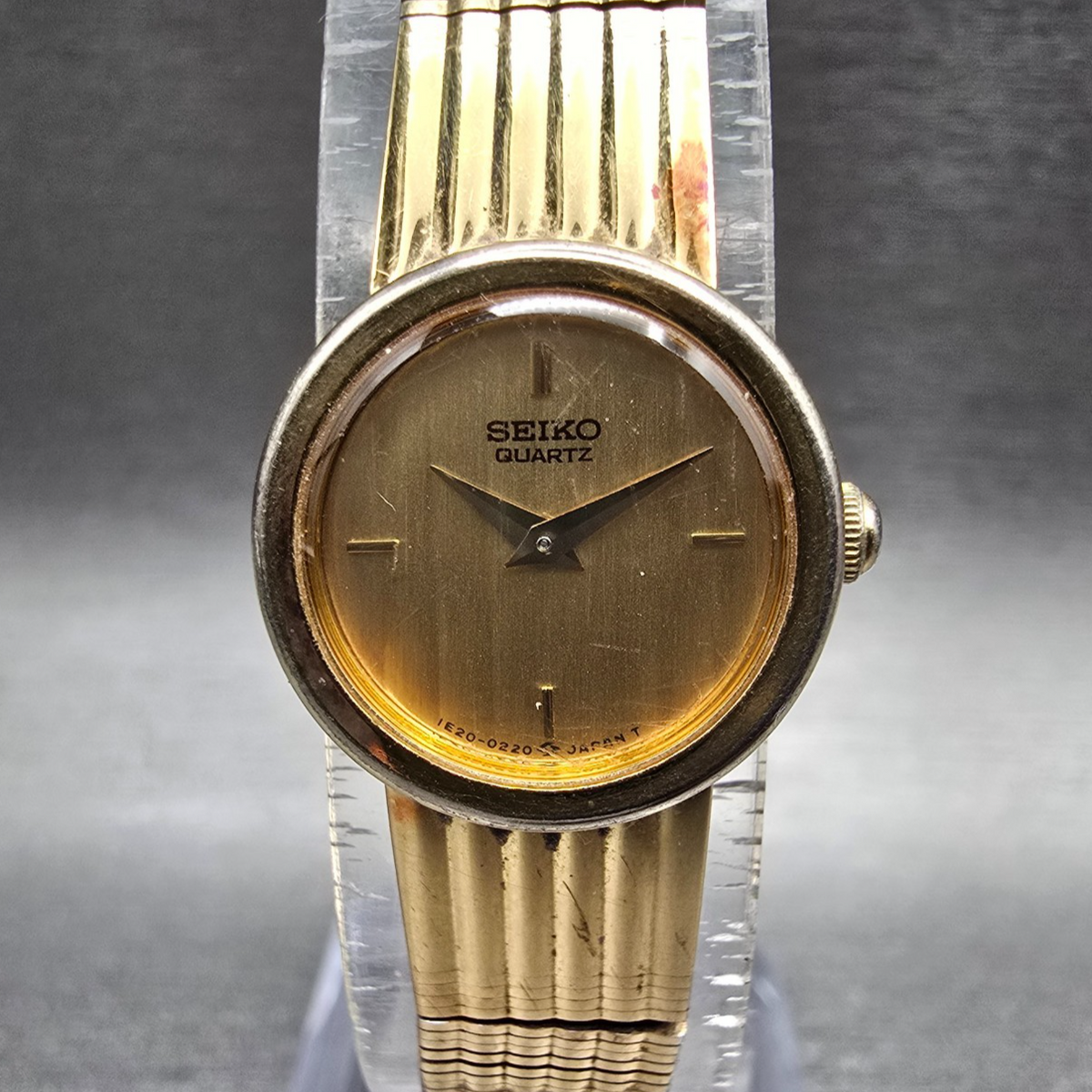 Seiko Watch Women 17mm Gold Dial Gold Tone Round 1E20-0069 New Battery Vintage0