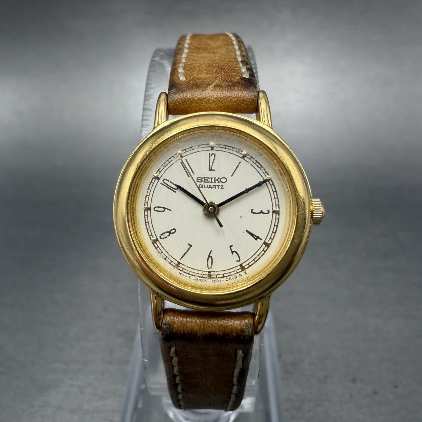 Seiko Watch Women 21mm Cream Dial Gold Tone Round 1N01-0E29 New Battery Vintage0