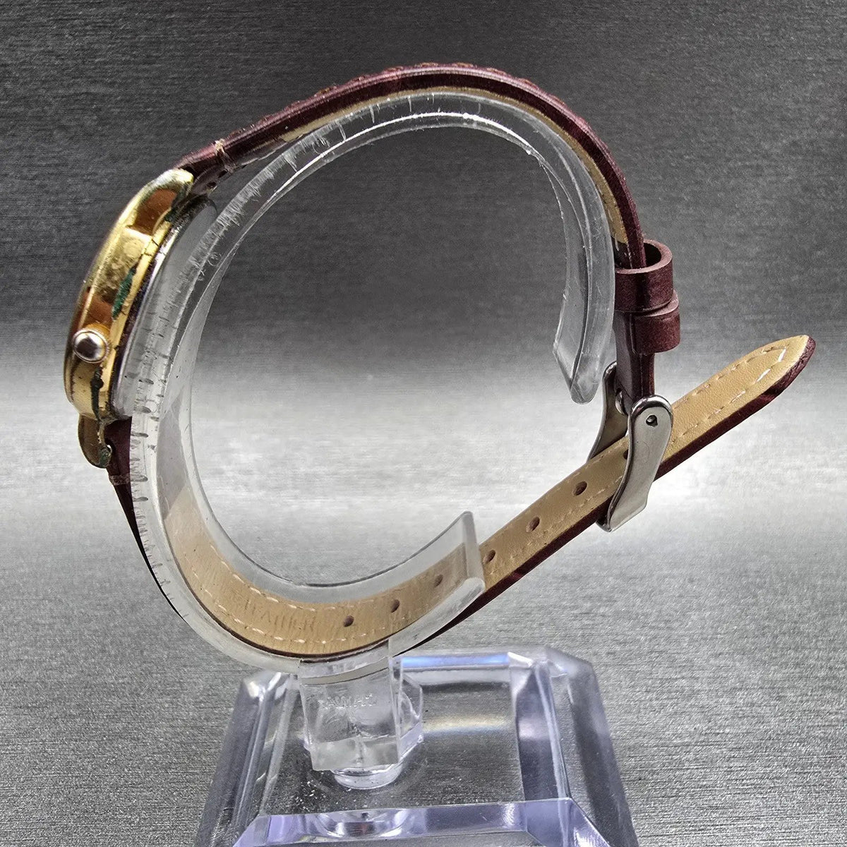 Seiko Spirit Watch Women 25mm Silver Dial Gold Tone Round 4N21-0810 New Battery6