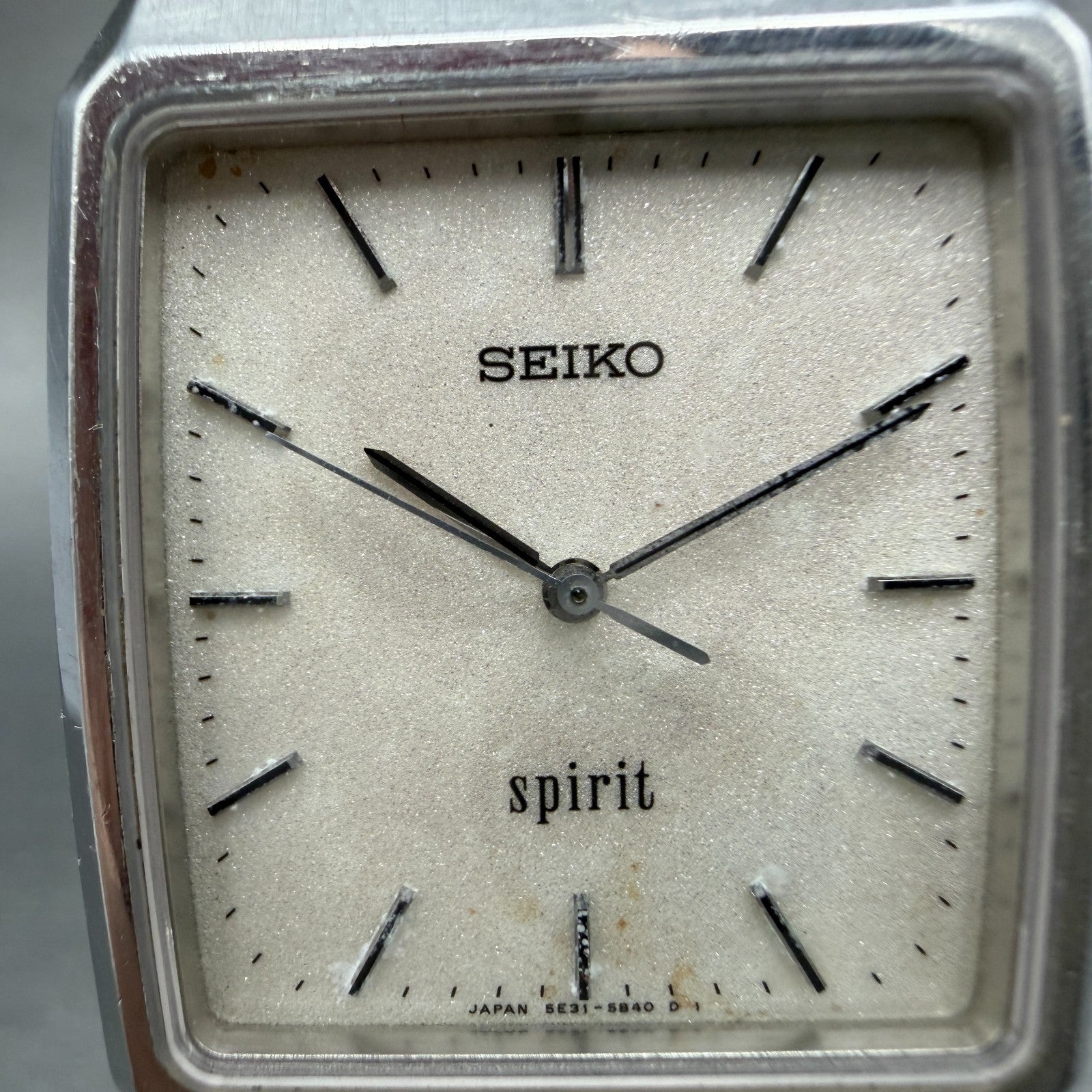 Seiko Spirit Tank Watch Men 29mm White Dial Silver Tone 5E31-5A70 New Battery1