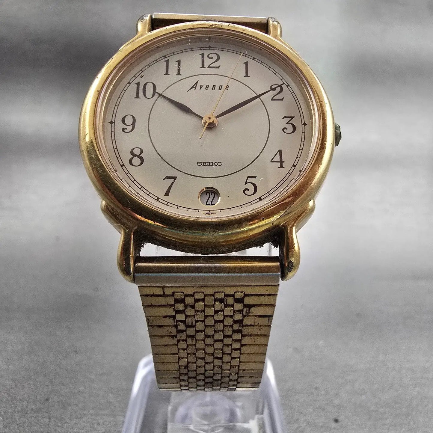 Seiko Avenue Watch Men 32mm Cream Dial Gold Tone Date 5H22-6150 New Battery VTG5