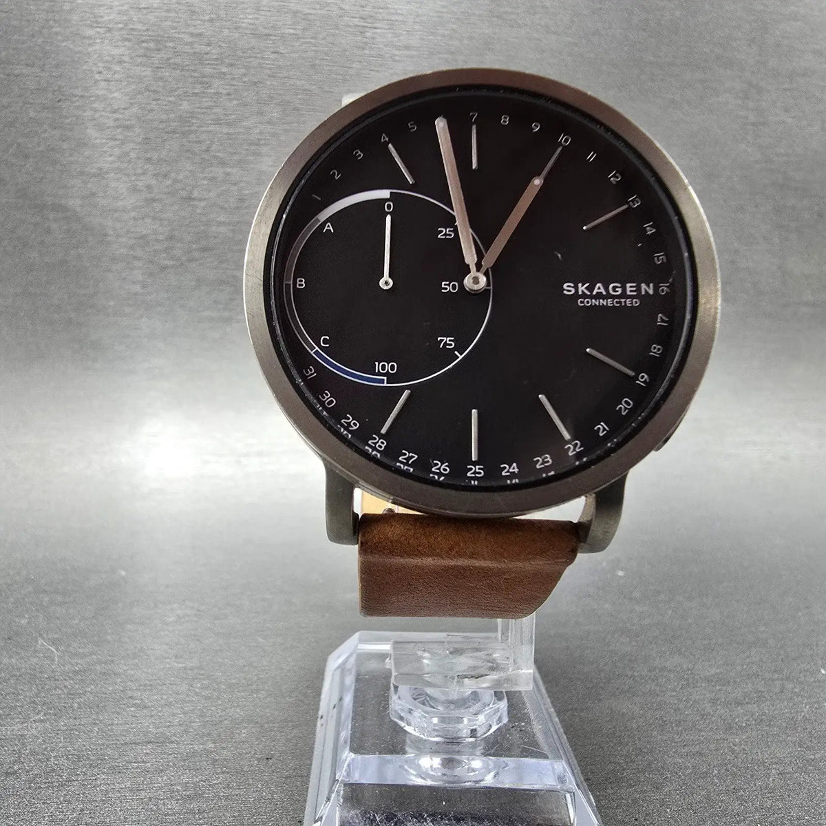 Skagen Connected Watch Men 42mm Gray Dial Silver Tone SKT1104 New Battery KL5