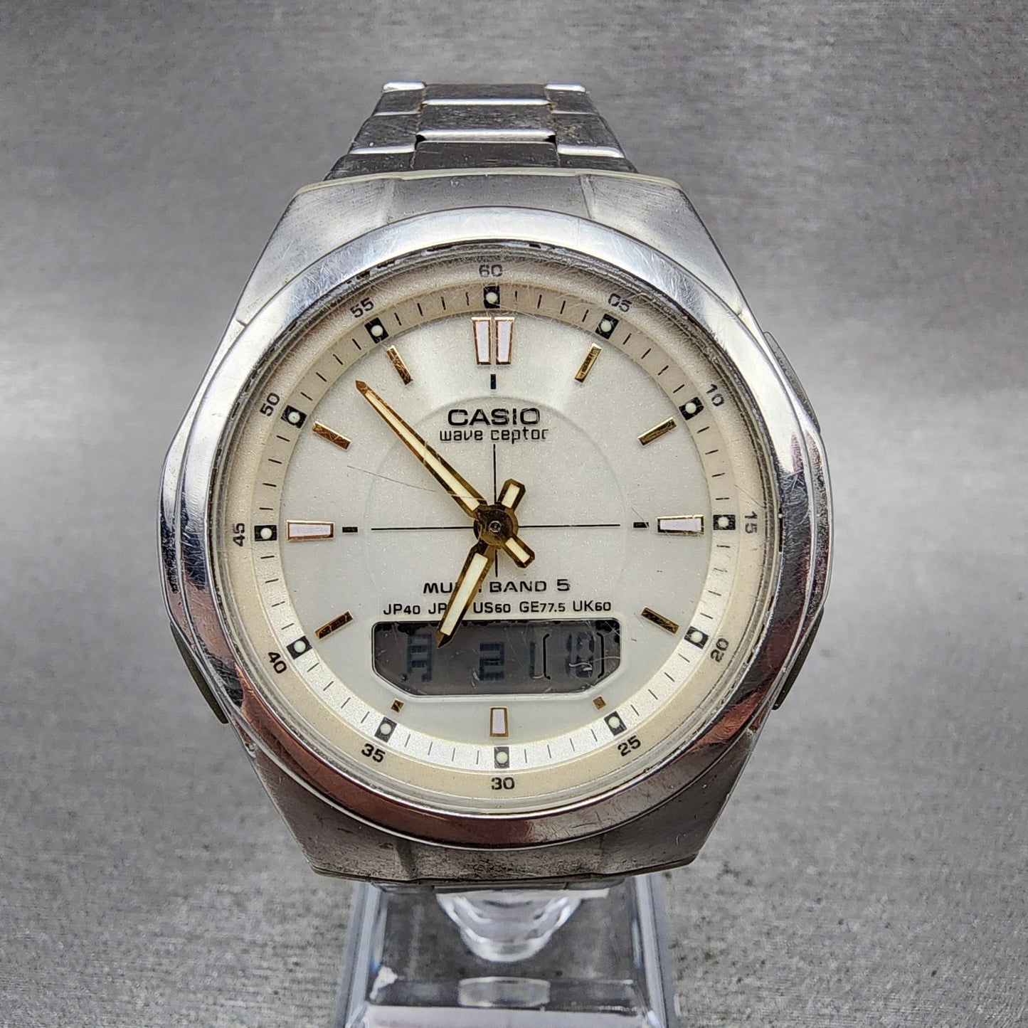 Casio Wave Ceptor Solar Watch Men 41mm White Dial Analog Digital Steel Runs0