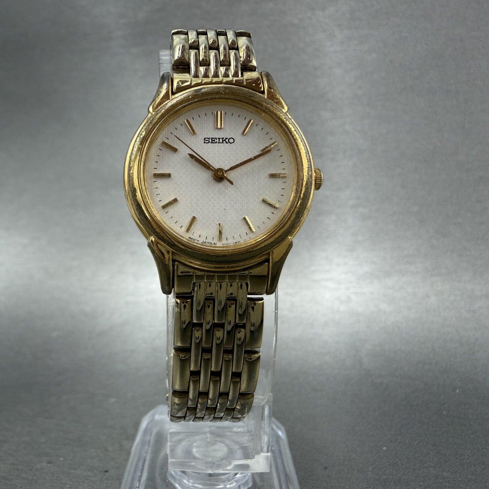 Seiko Watch Women 25mm White Dial Gold Tone Round V7011930 New Battery4