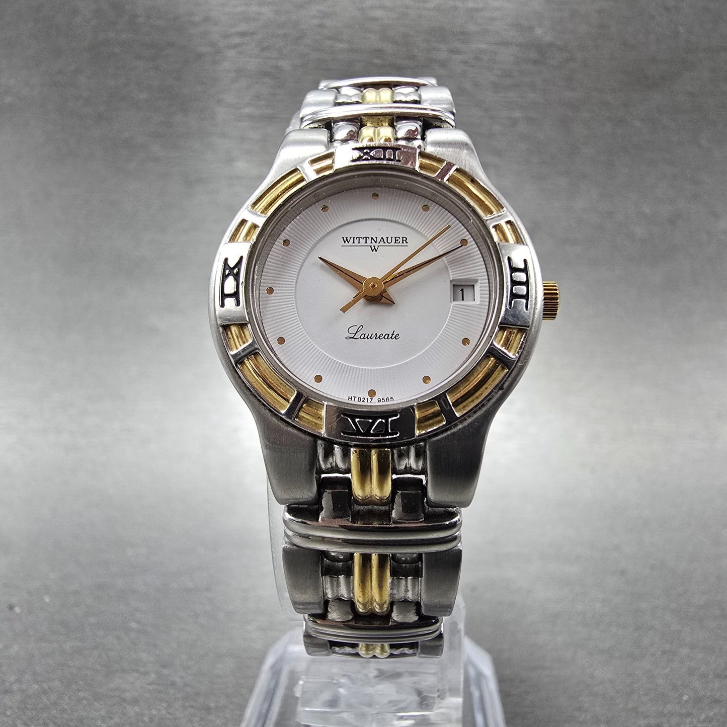 Wittnauer Laureate Watch Women 25mm White Dial Two Tone Date Round New Battery P6