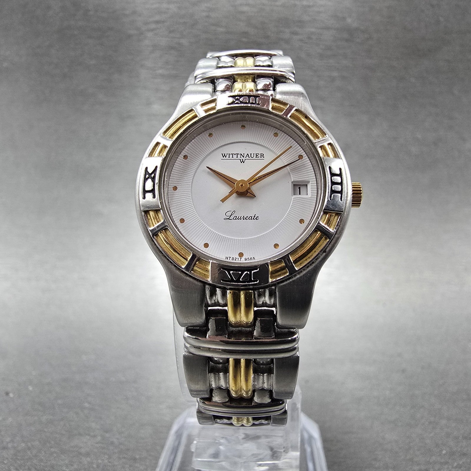 Wittnauer Laureate Watch Women 25mm White Dial Two Tone Date Round New Battery P6