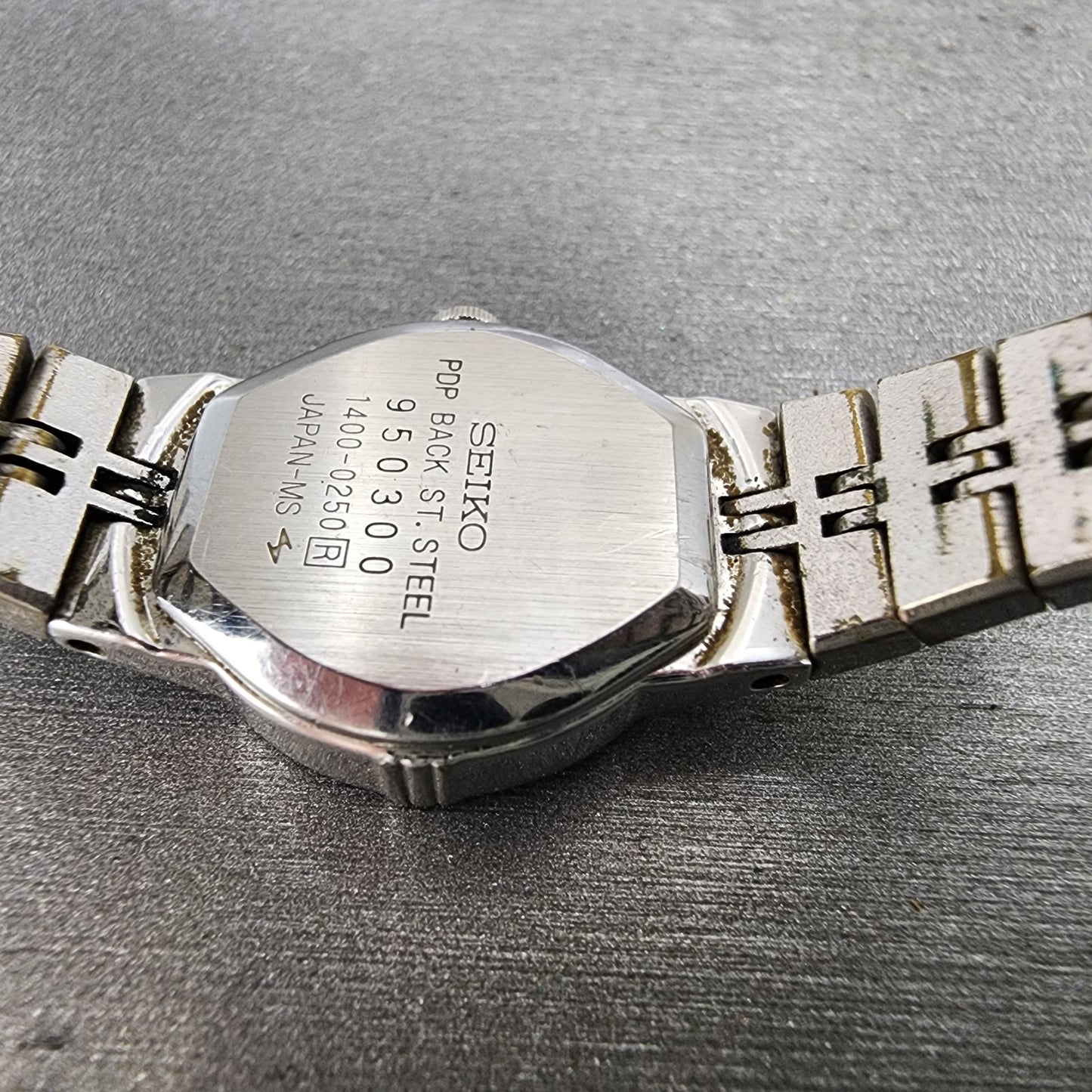 Seiko Watch Women 20mm Black Dial Silver Tone Round 14000250 New Battery READ!!9