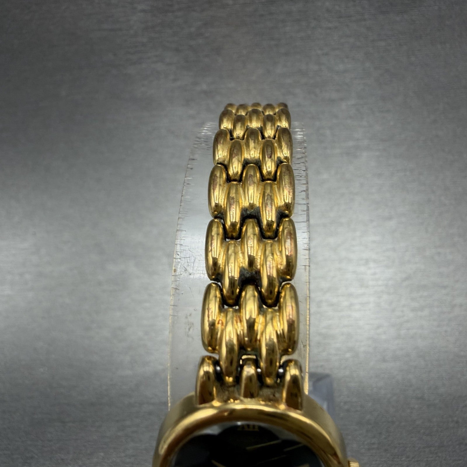 Seiko Pulsar Watch Women 20mm Black Dial Gold Tone Round V400-0880 New Battery4