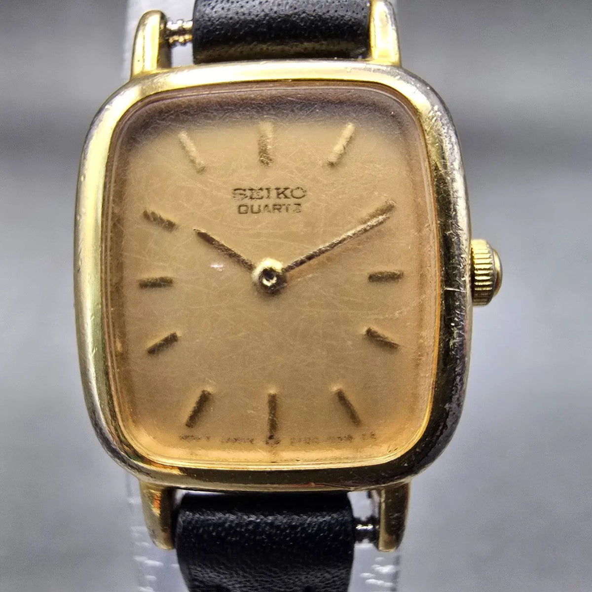 Seiko Watch Women 17mm Gold Dial Gold Tone Rectangle 2Y00-5A09 New Battery VTG1