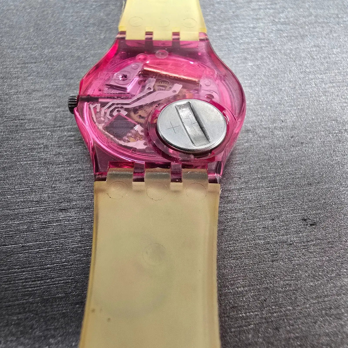 Swatch Summer Day Watch Women 25mm Silver Dial Pink Case LV106 New Battery12