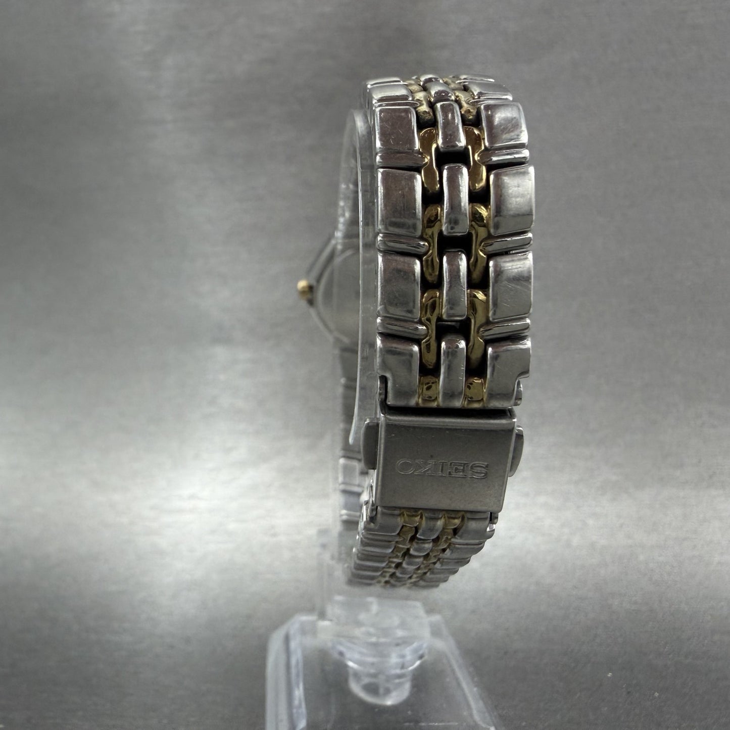 Seiko Watch Women 26mm Silver Dial Two Tone Date Round 7n820at0 New Battery7