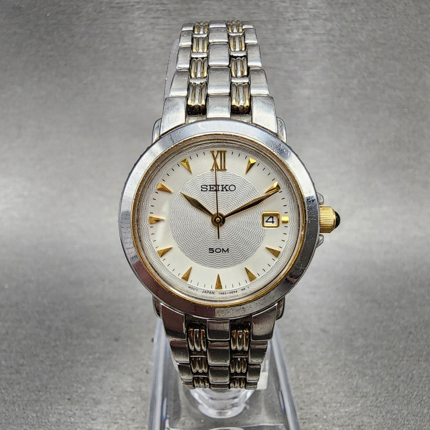Seiko Watch Women 27mm White Dial Two Tone Date Round 7N820BR0 New Battery0