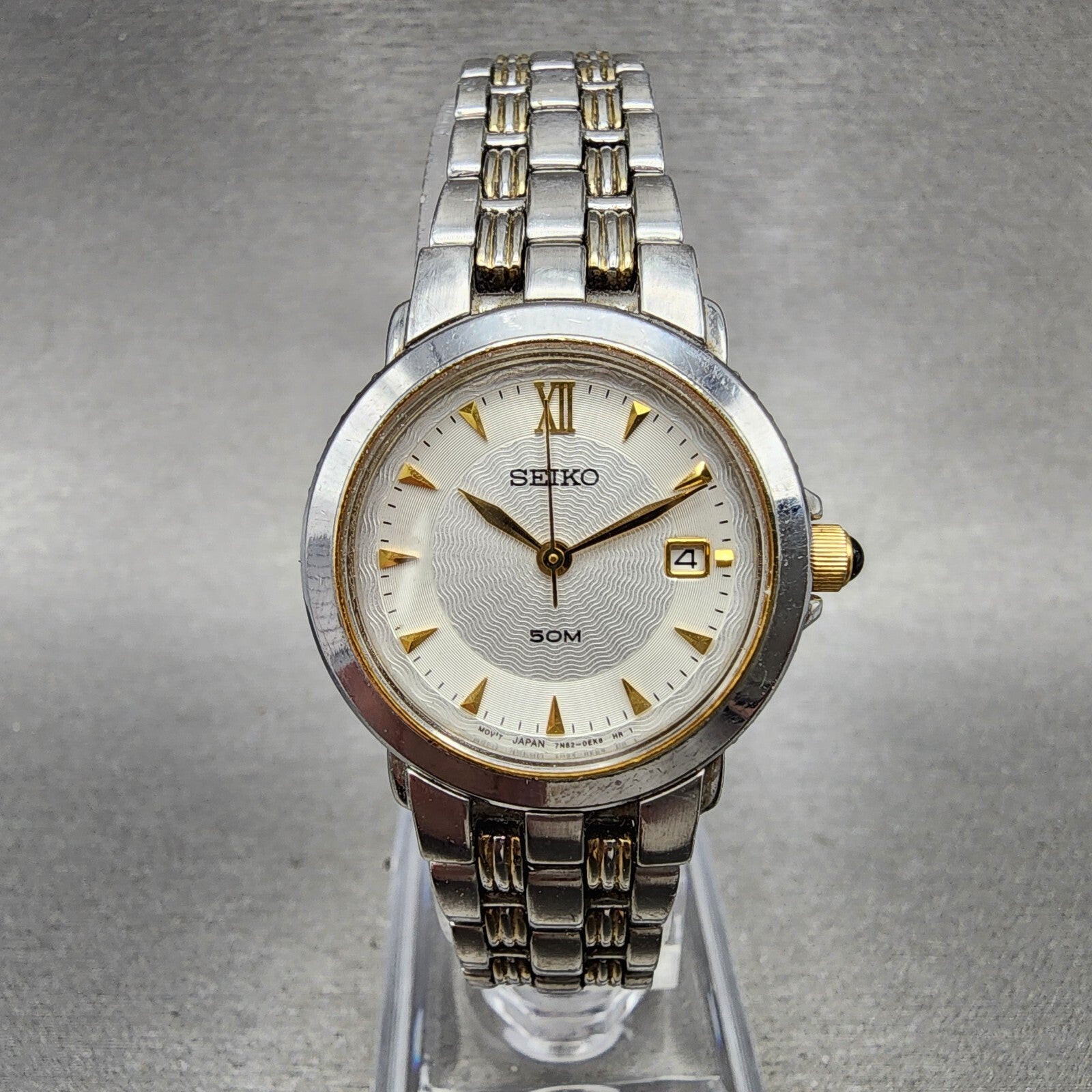 Seiko Watch Women 27mm White Dial Two Tone Date Round 7N820BR0 New Battery0
