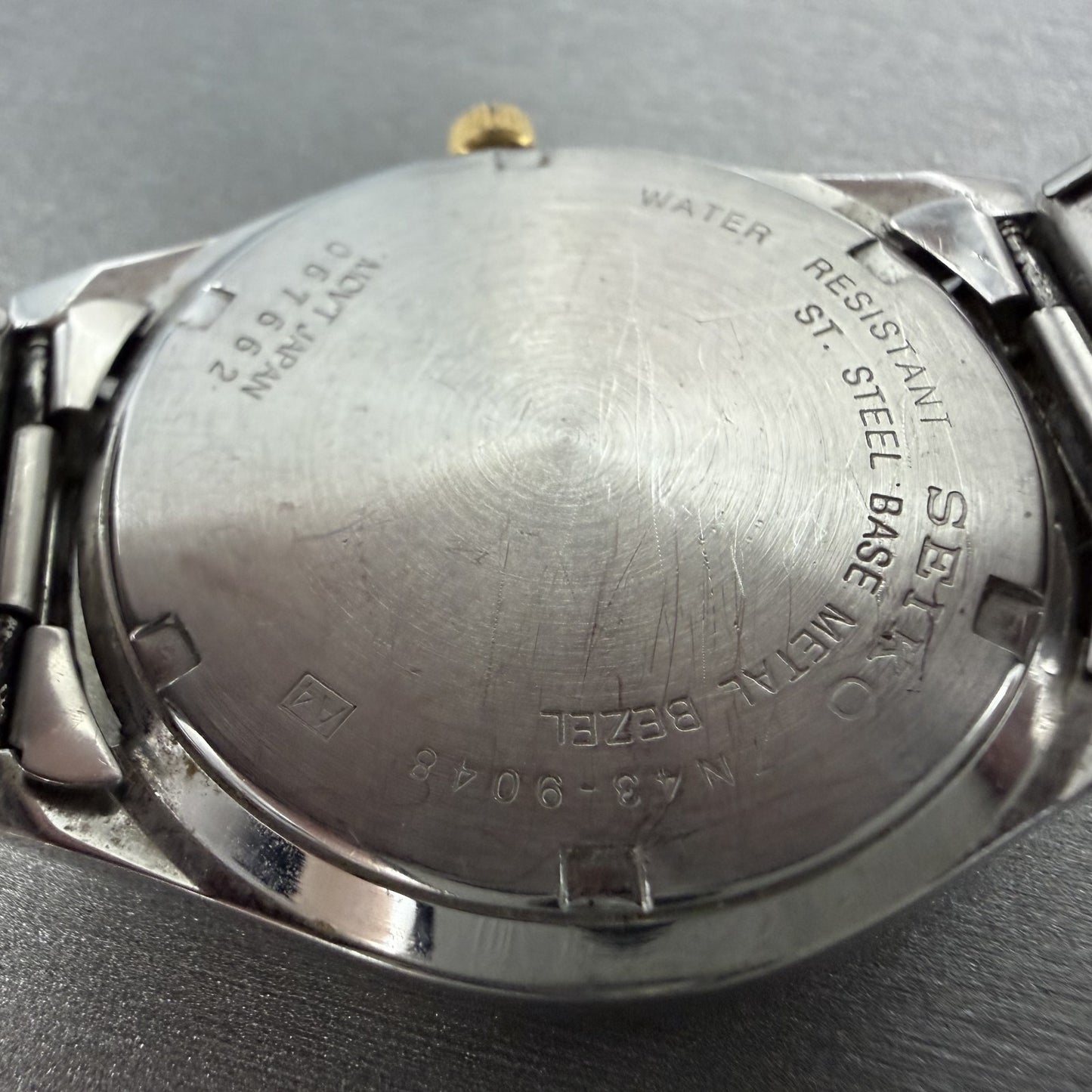 Seiko Watch Men 37mm White Dial Two Tone Daydate Round 7N439048 PARTS10