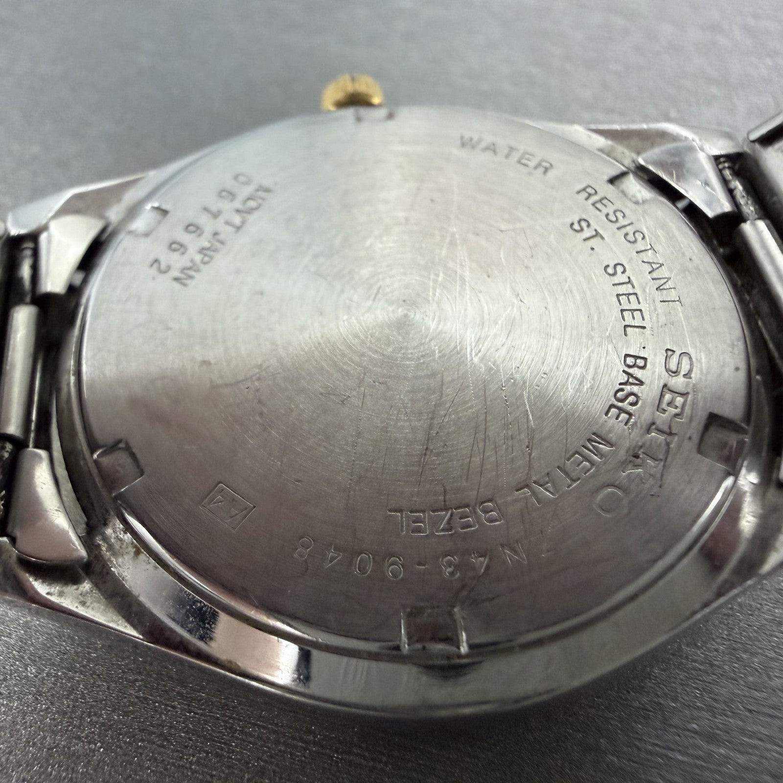 Seiko Watch Men 37mm White Dial Two Tone Daydate Round 7N439048 PARTS10