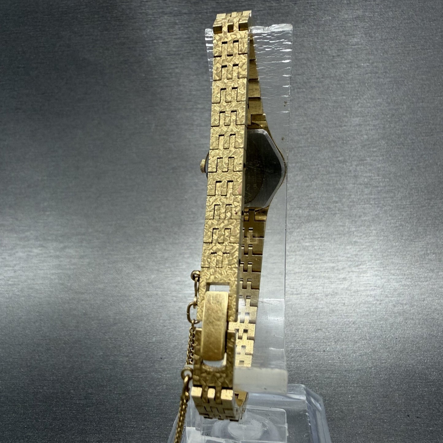 Seiko Watch Women 17mm Champagne Dial Gold Tone 2C205759 Oval New Battery7