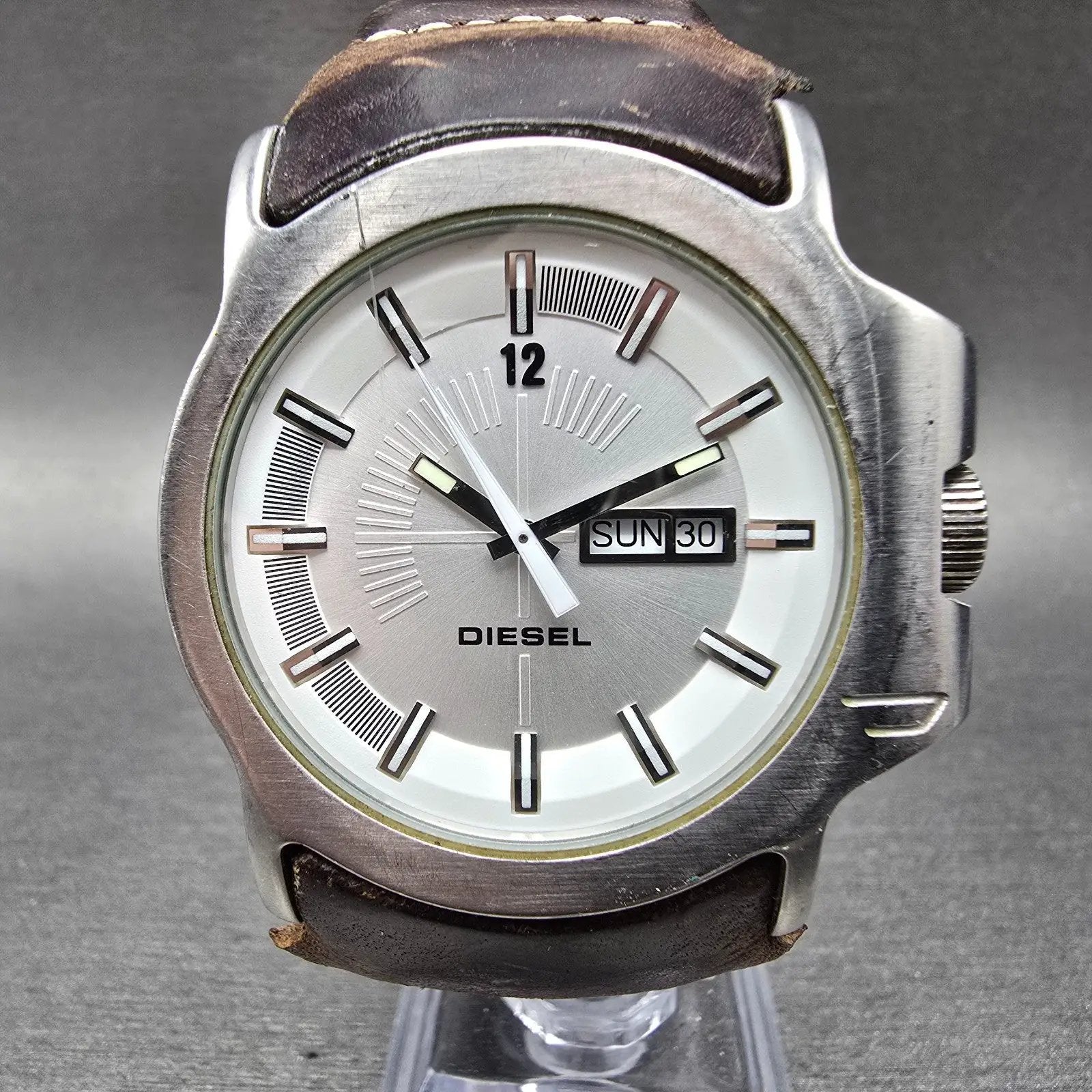 Diesel Watch Men 42mm White Dial Silver Tone Daydate READ!!! DZ-4037 New Battery0
