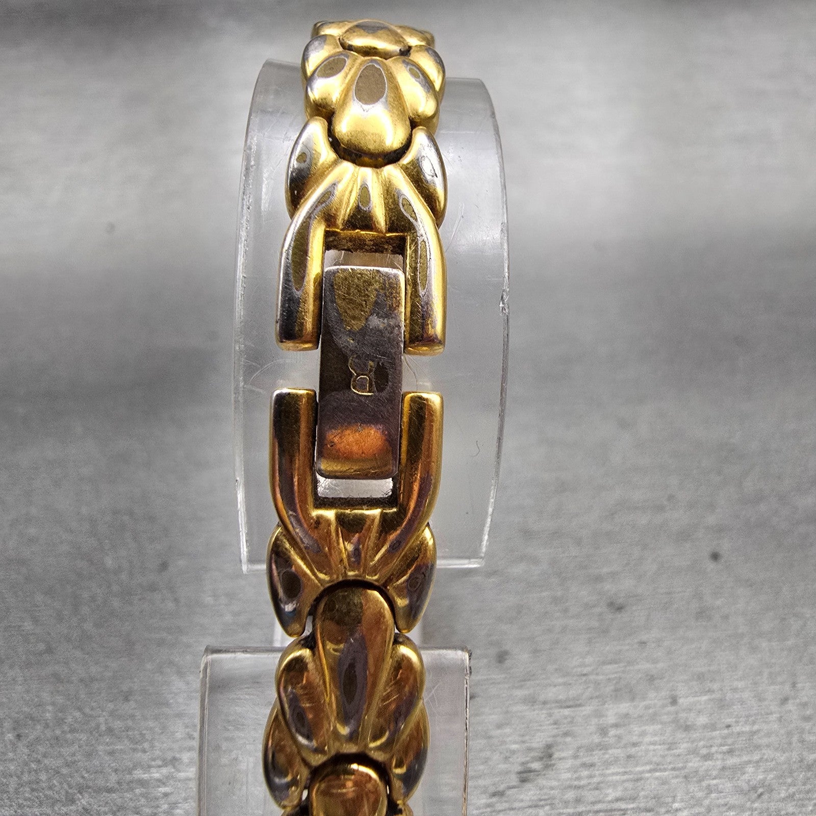 Bulova Watch Women 16mm Gold Dial Gold Tone Oval Diamond Accent New Battery VTG7