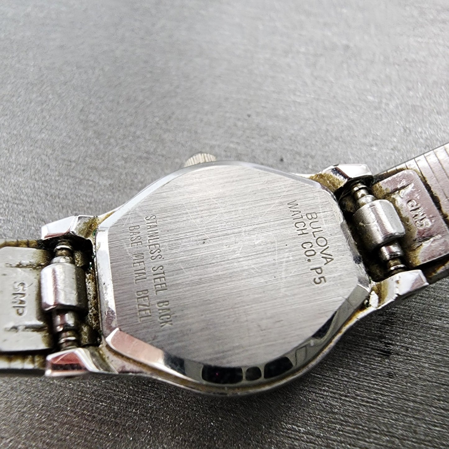 Bulova Watch Women 18mm White Dial Silver Tone Round 91L06 New Battery9