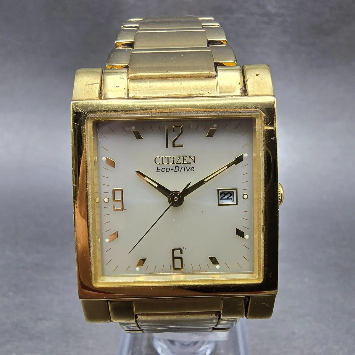 Citizen Eco-Drive Tank Watch Men 27mm White Dial Gold Date E010-S95986 Runs JP0