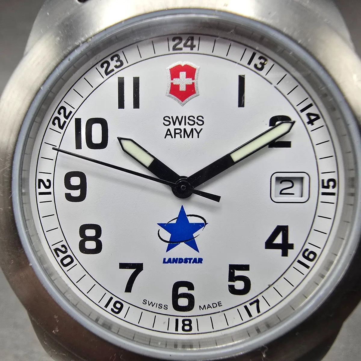 Victorinox Swiss Army Field Watch Men 38mm White Dial Steel Date 24980 PARTS2