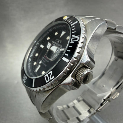 Technos Dive Watch Men 41mm Black Dial Silver Tone Round TAM629 New Battery BT52