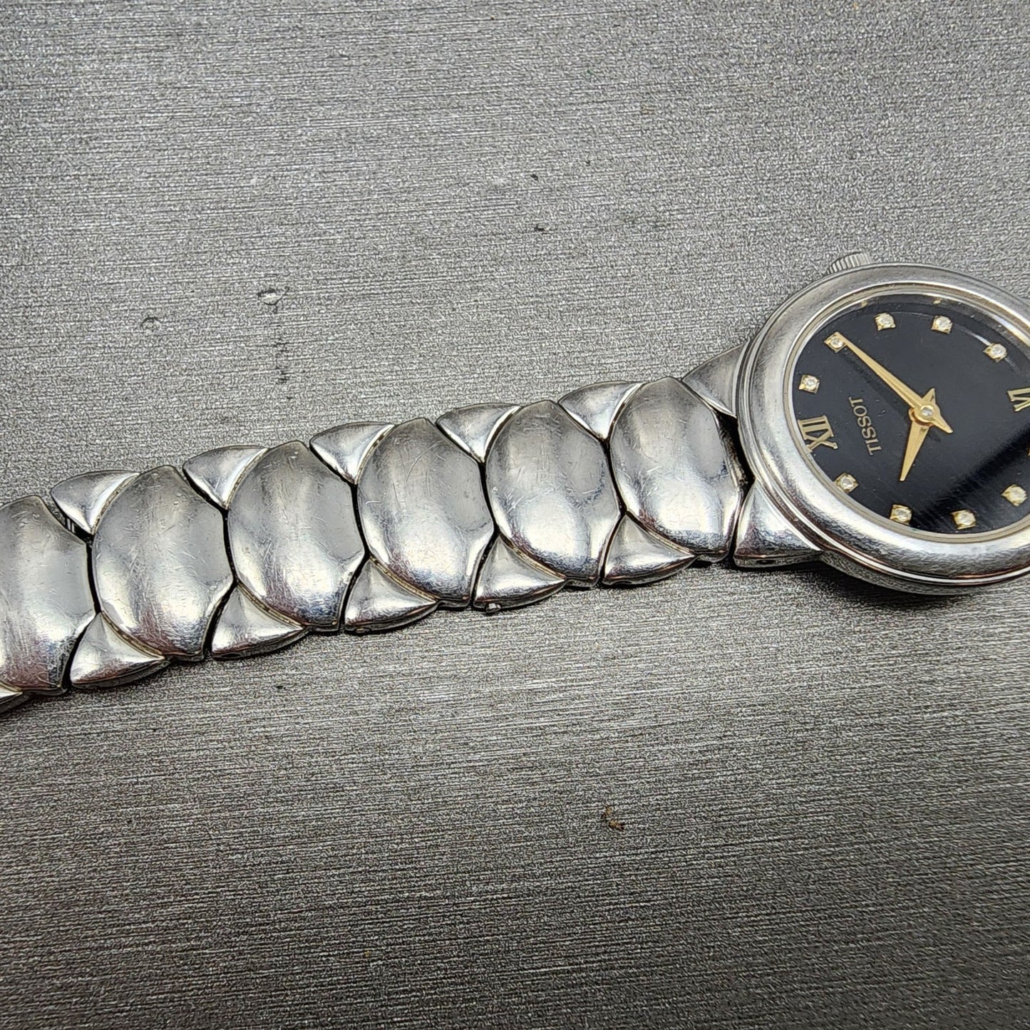 Tissot Watch Women 25mm Black Dial Steel Round BROKEN BAND New battery6