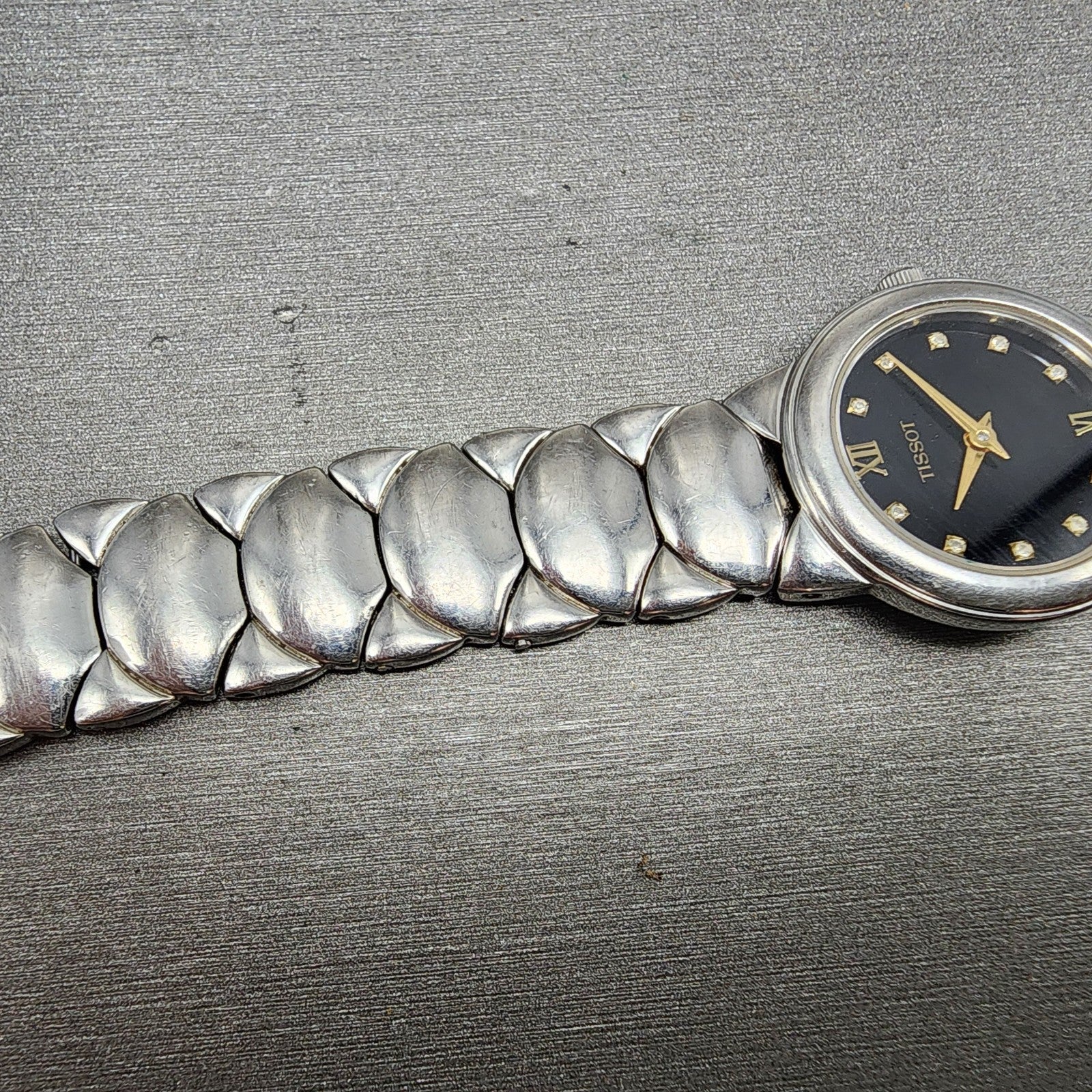Tissot Watch Women 25mm Black Dial Steel Round BROKEN BAND New battery6