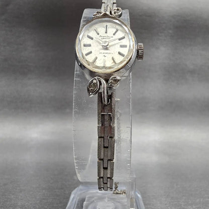 Seiko Solar Watch Women 15mm Silver Dial Silver Tone Oval 1040-7080 Manual Wind5