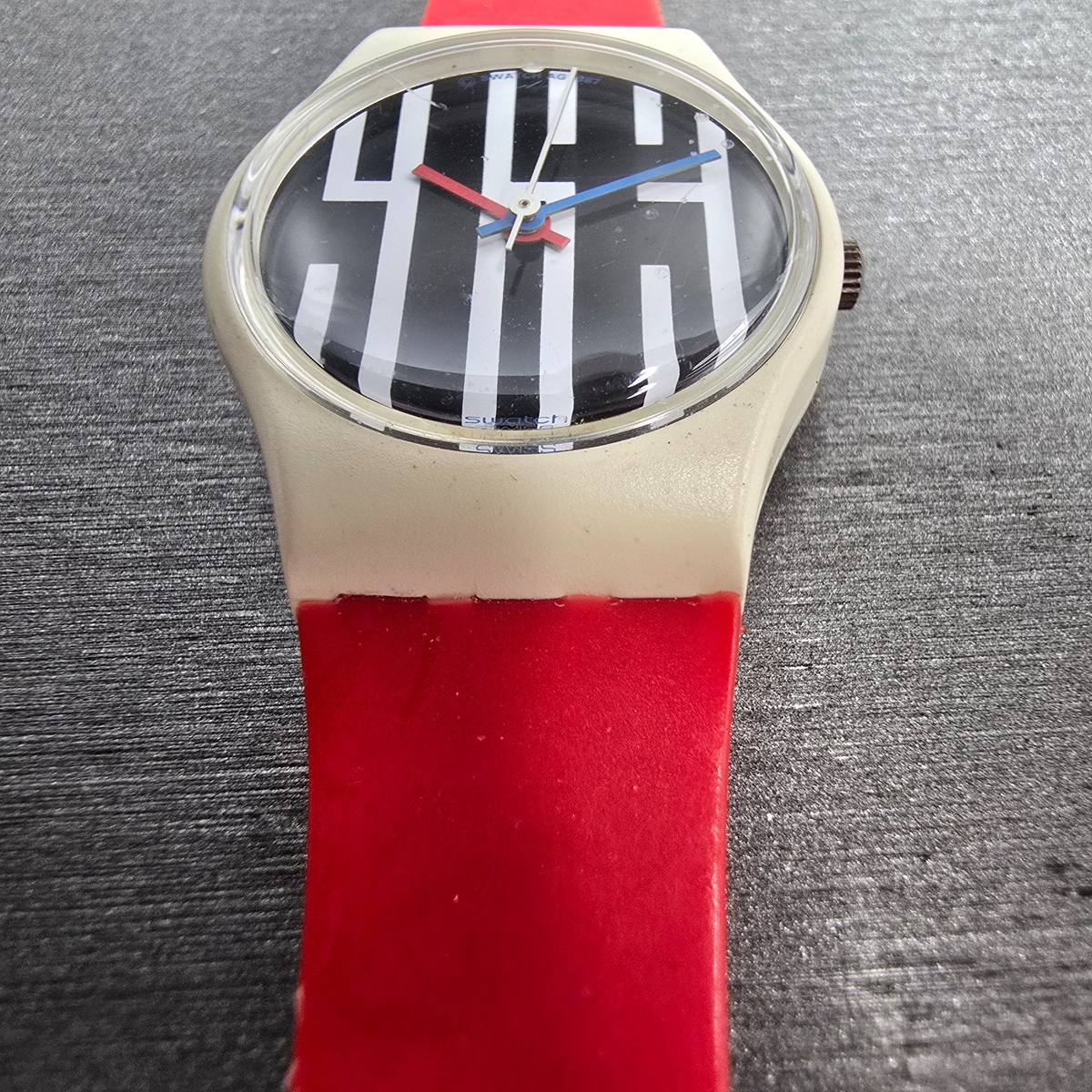 Swatch Speedlimit Watch Women 25mm Black Dial White Case Round LW117 New Battery6