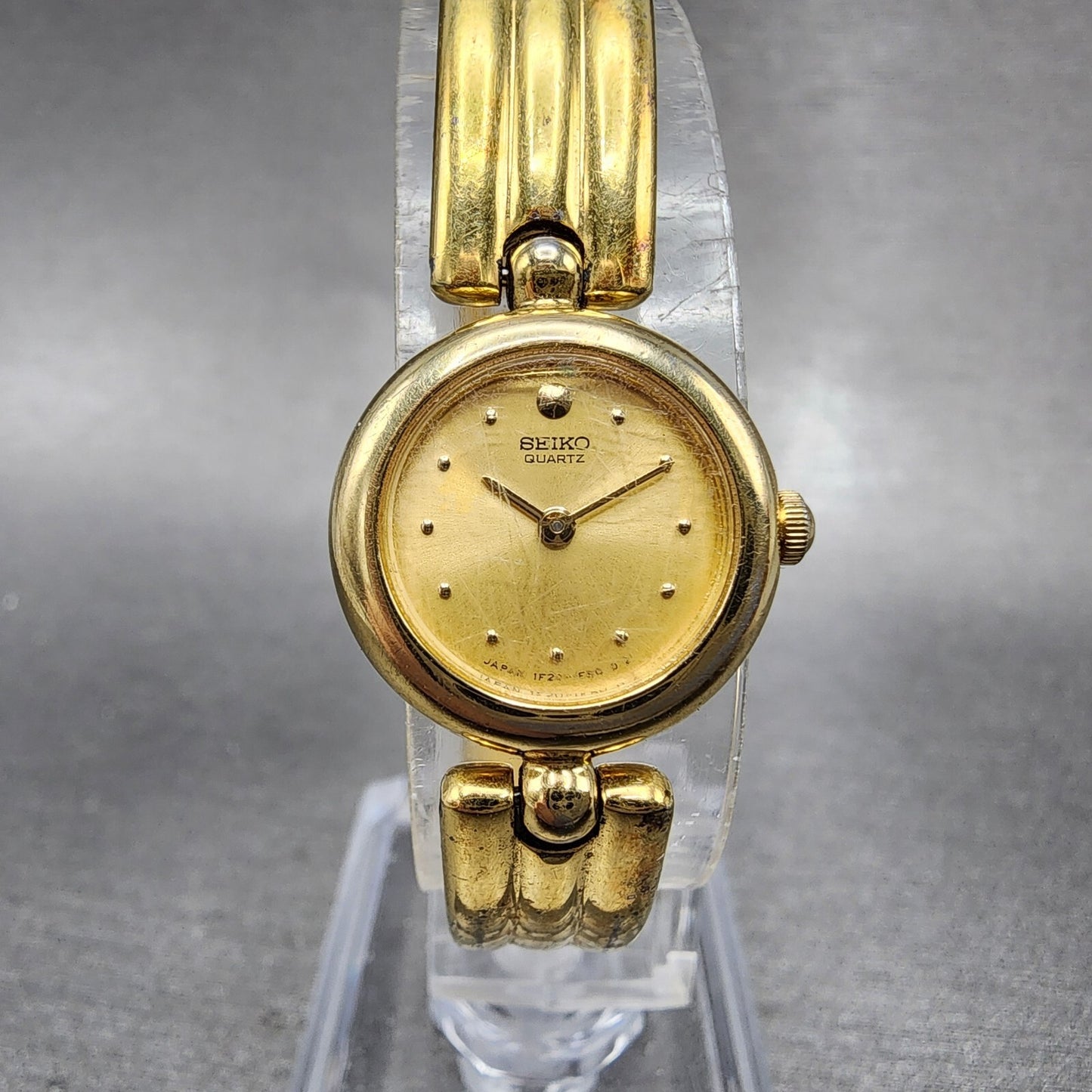 Seiko Watch Women 18mm Gold Dial Gold Tone Round Bangle 1F200E89 New Battery0