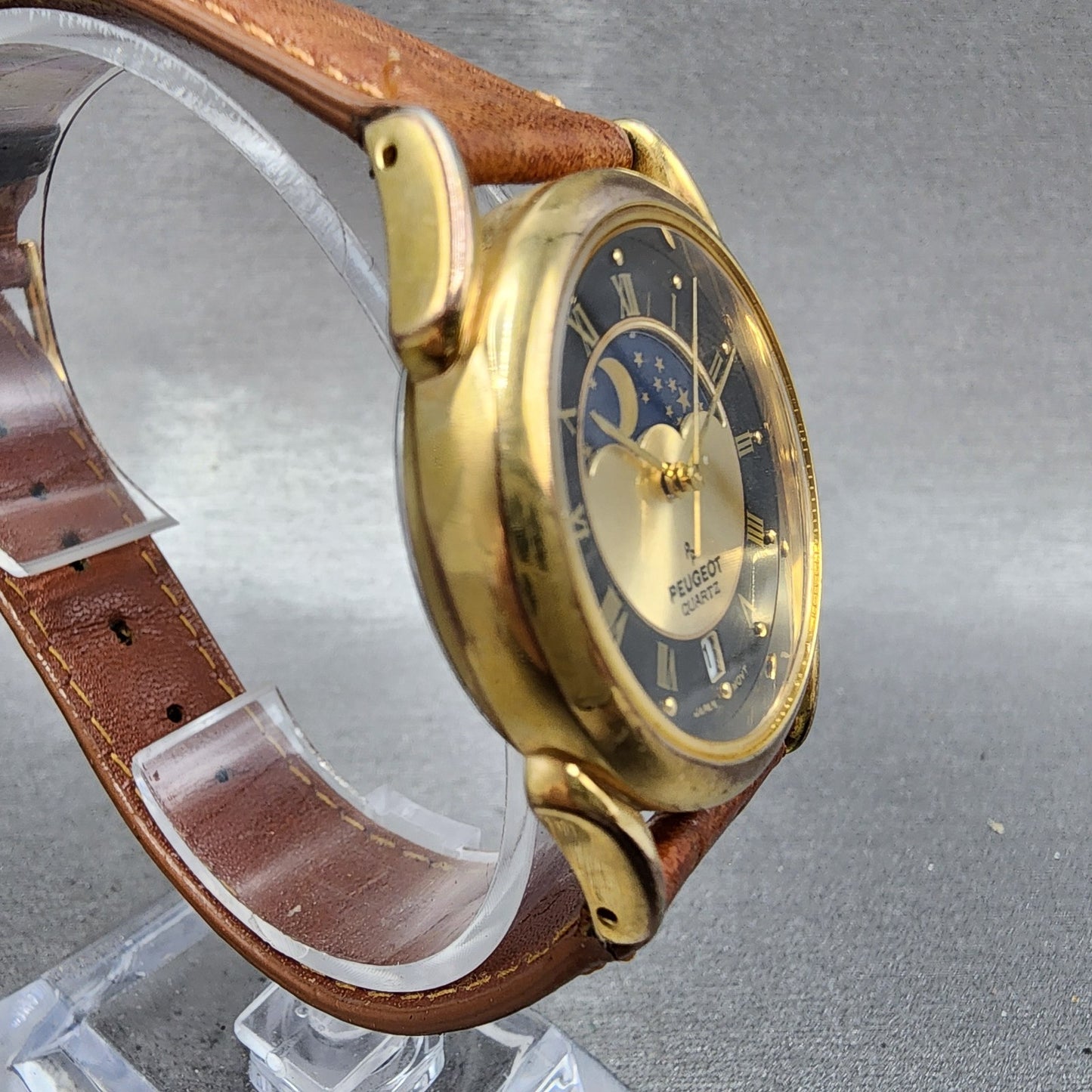 Peugeot Moonphase Watch Women 32mm Black Dial Gold Tone Date New Battery3